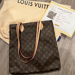 Louis Vuitton monogram canvas tote bag with pouch